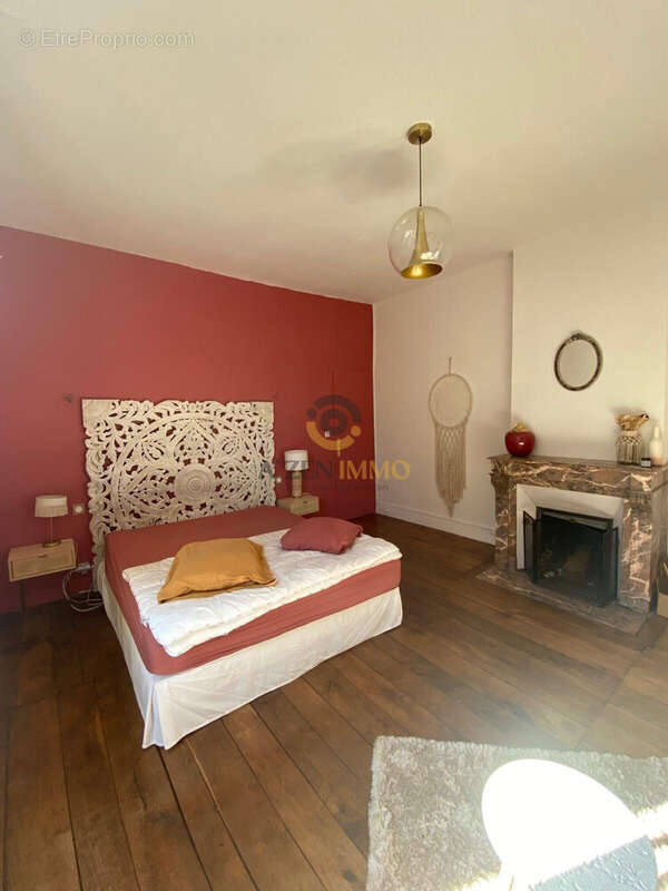 Maison à SECONDIGNY