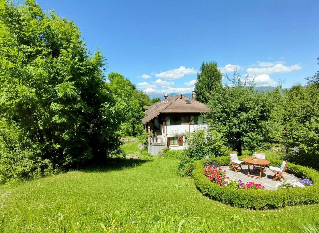 Maison 270 m² à Apremont  - photo 9