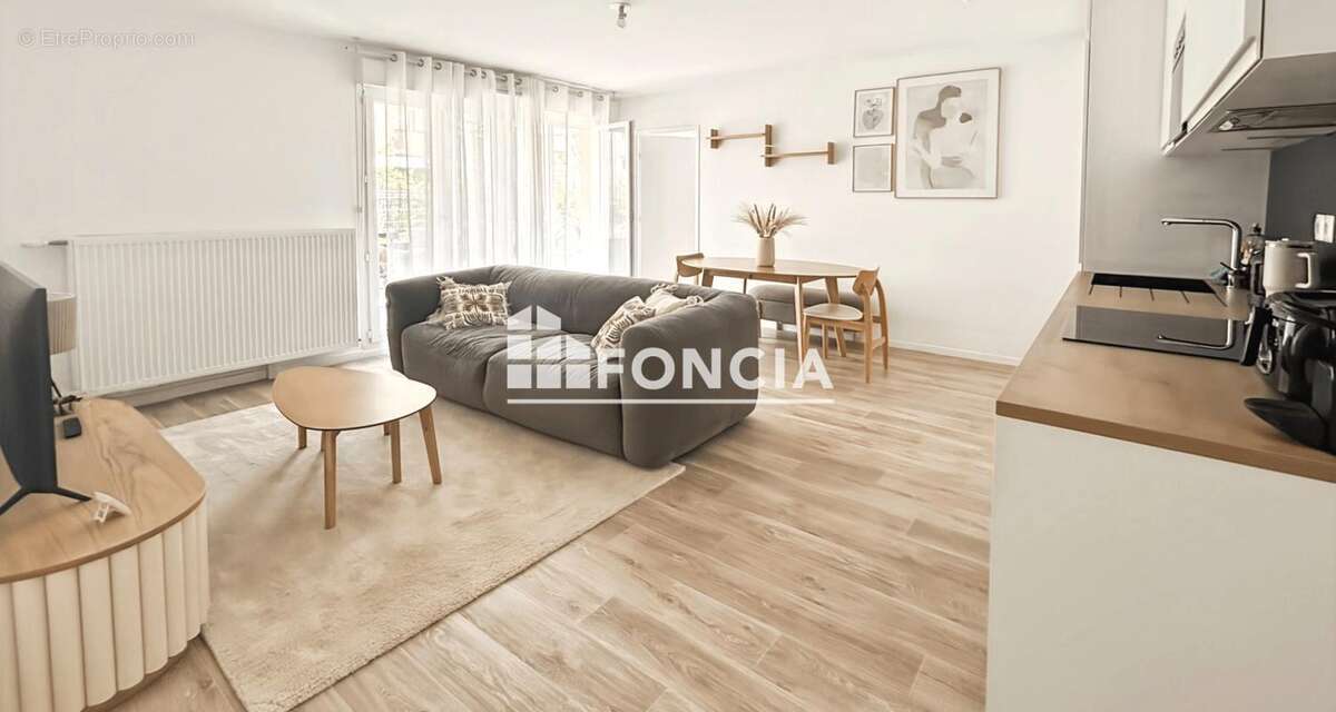 Appartement à LOGNES