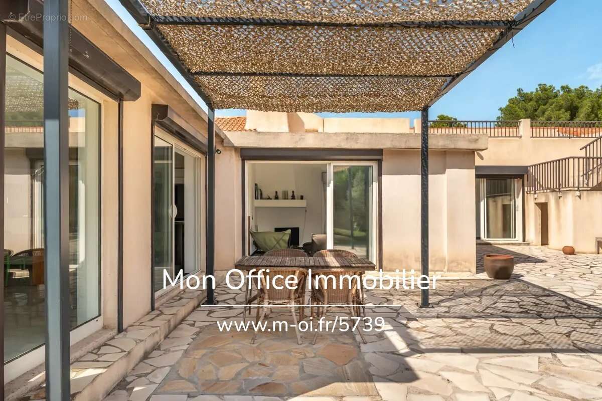 Maison à SAUSSET-LES-PINS