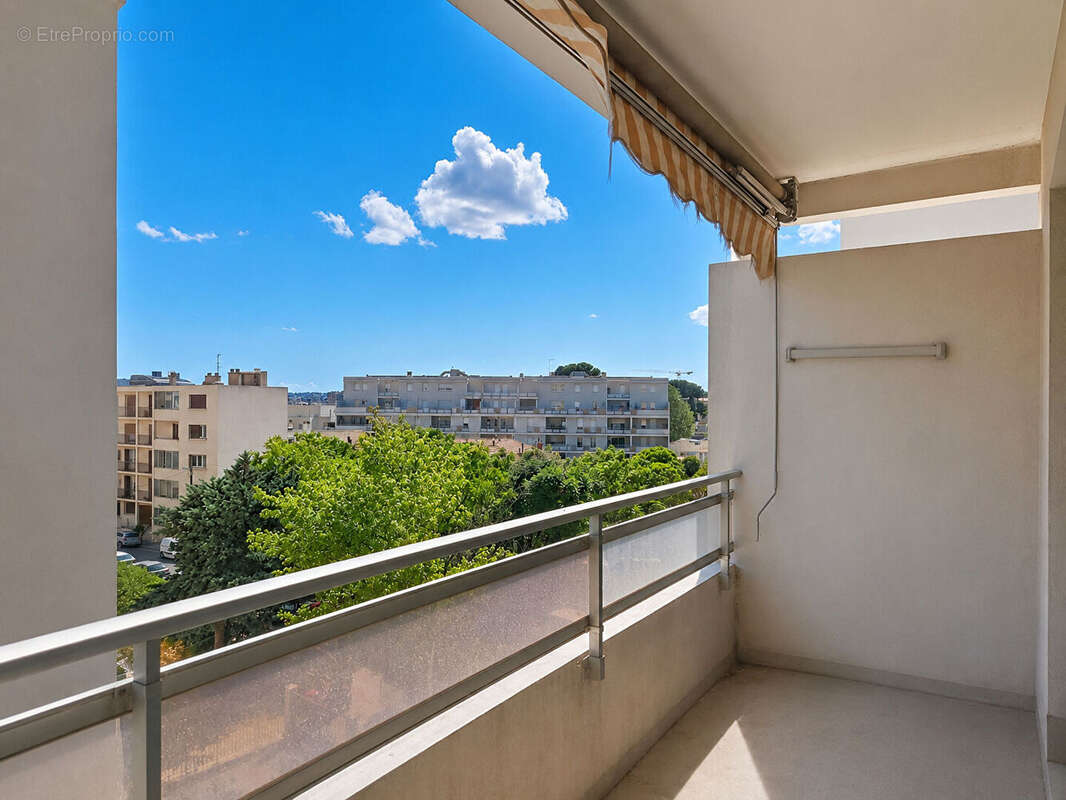 Appartement à MARSEILLE-13E