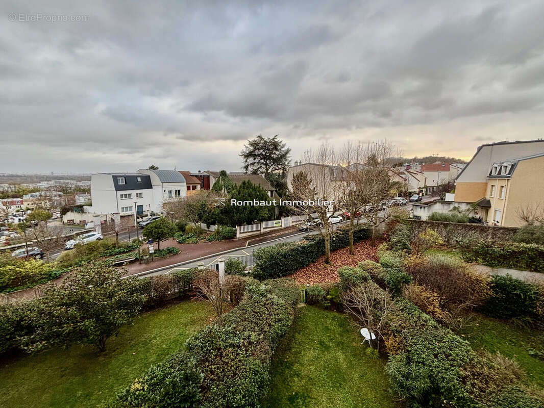 Appartement à SURESNES