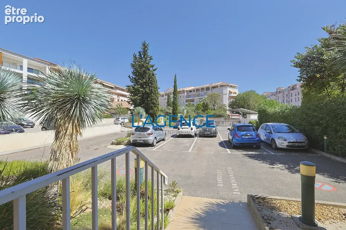 Appartement T4 de 91 m2 en étage avec ascenseur et parking privatif en plein coeur du centre ville - photo 13