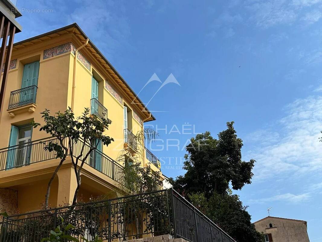 Appartement à MENTON