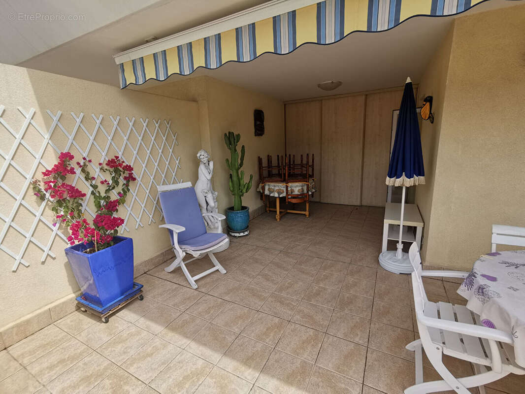 Appartement à SOLLIES-PONT