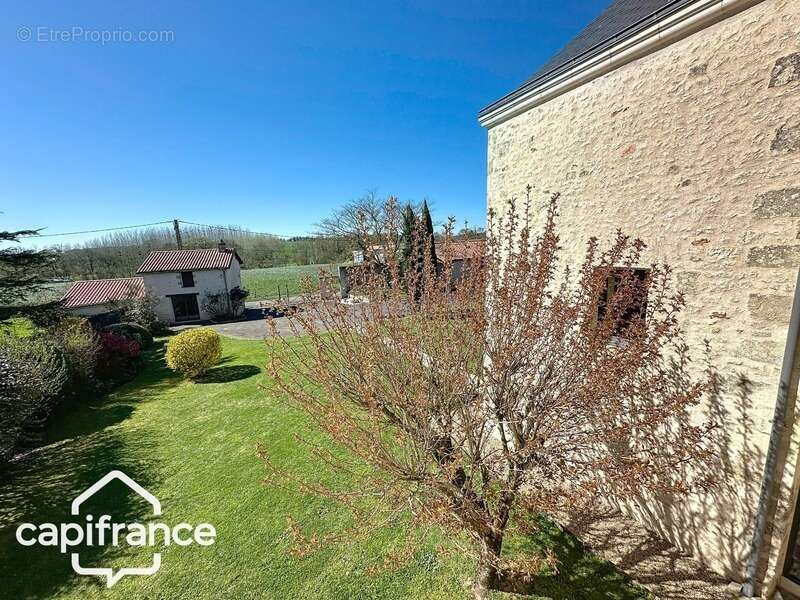 Propriété 12 pièces proche de THOUARS (79) un lieu d’exception - photo 29