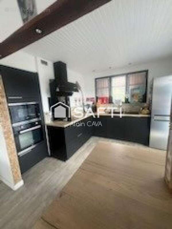 Maison 188 m² à Seyne  - photo 4