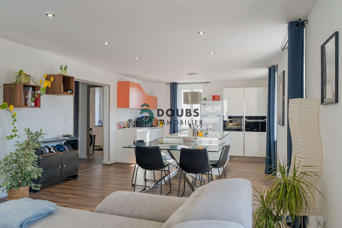 Appartement à MORTEAU