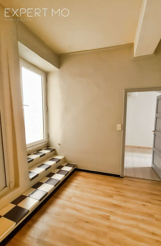 Appartement 104 m2 plein centre village, 3 chambres - photo 9