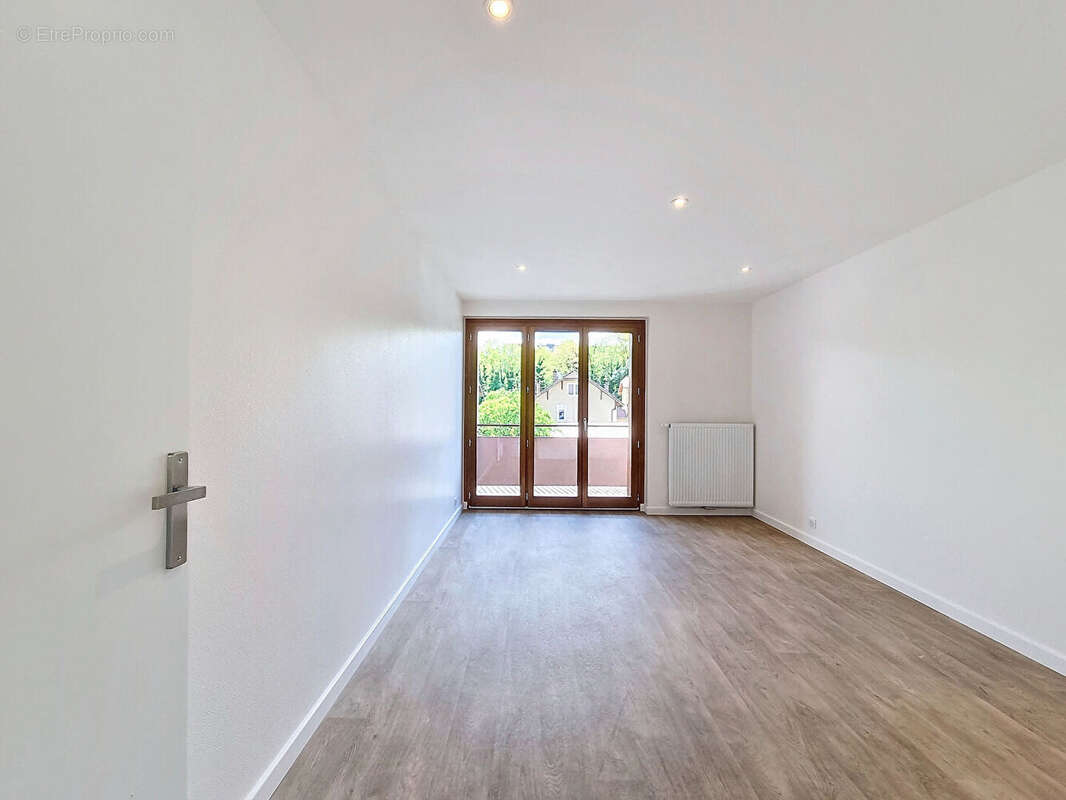 Appartement à CRAN-GEVRIER