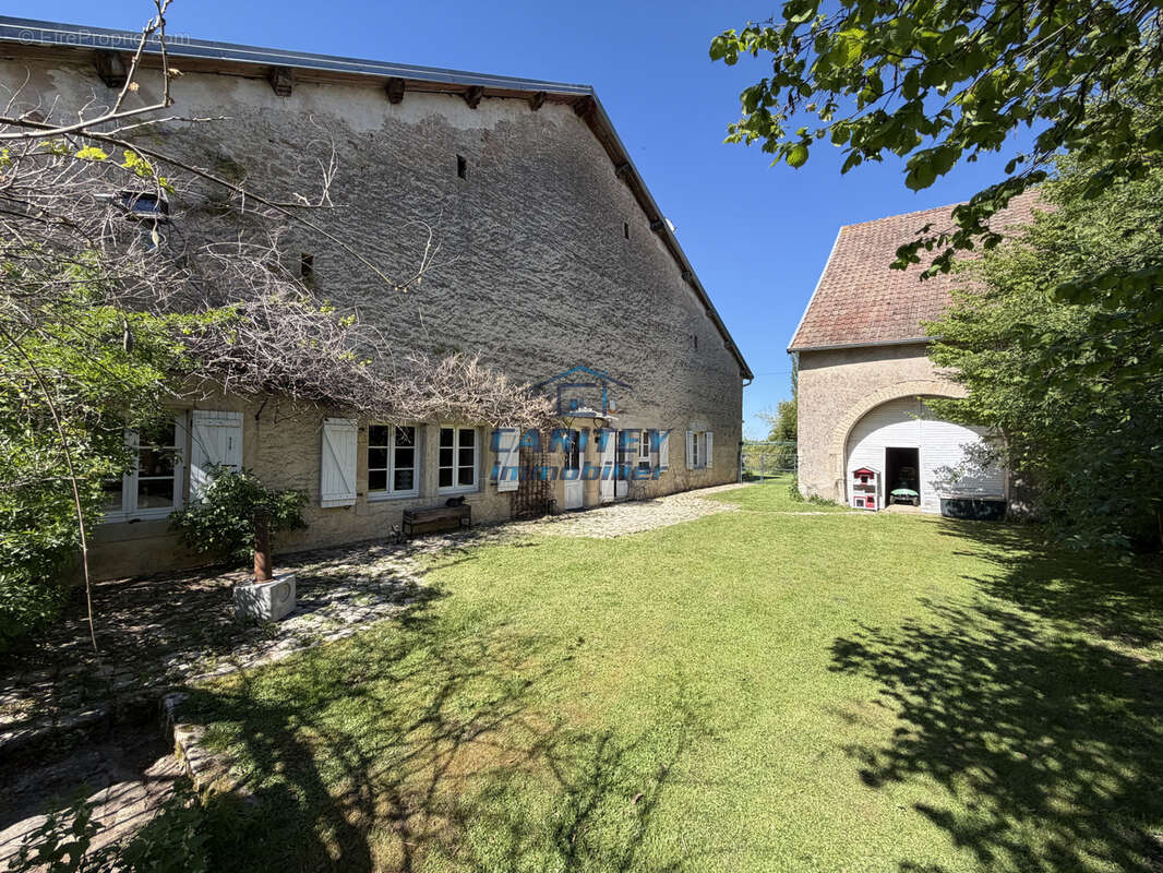 Maison à LIEVANS
