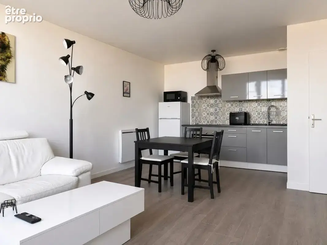 Appartement T2, bon état, proche centre-ville de Troyes - photo 1