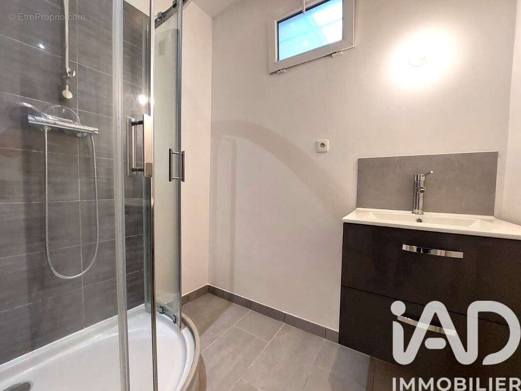 Appartement 32 m² à Fontenay-Sous-Bois  - photo 4