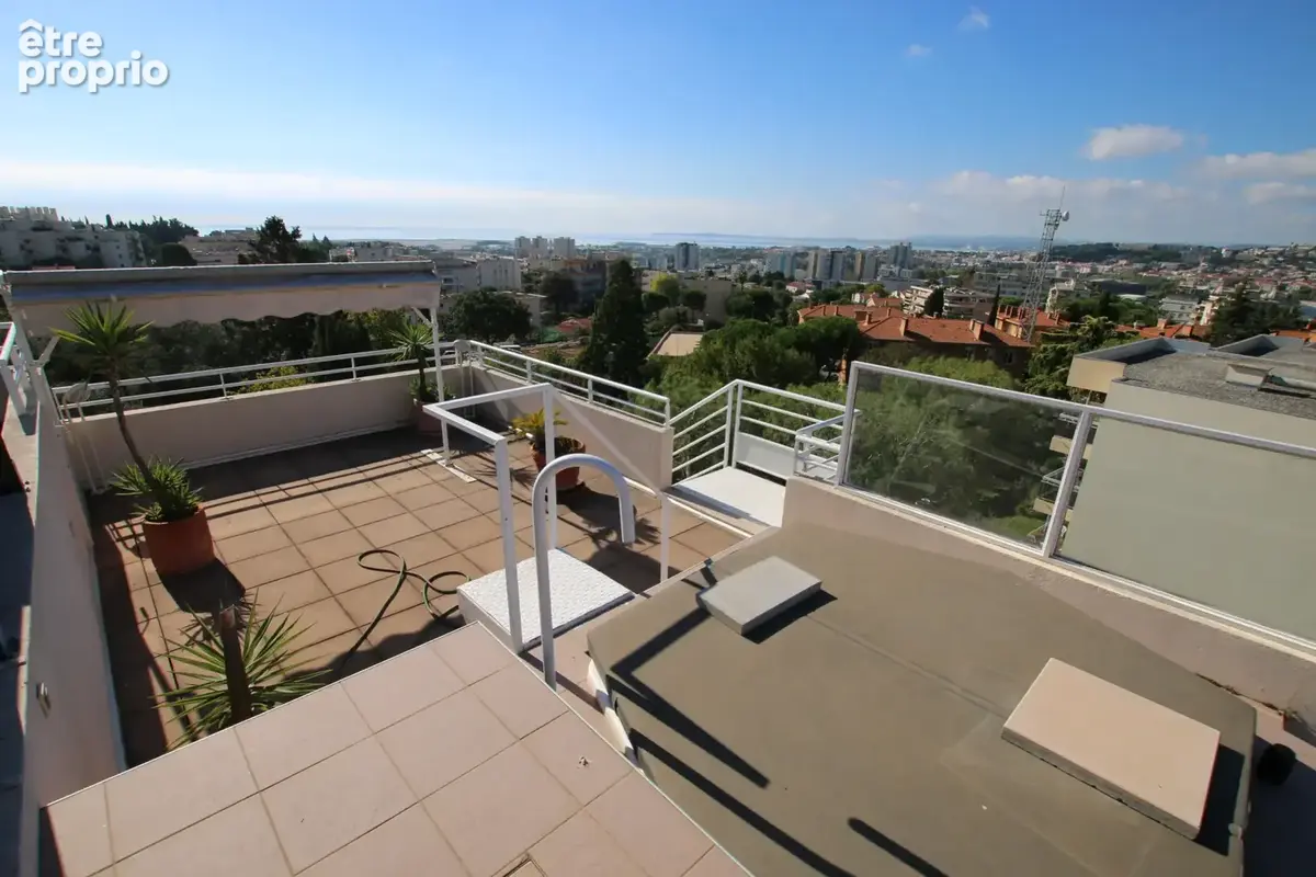 Nice ouest dernier etage 500 000€ - photo 2
