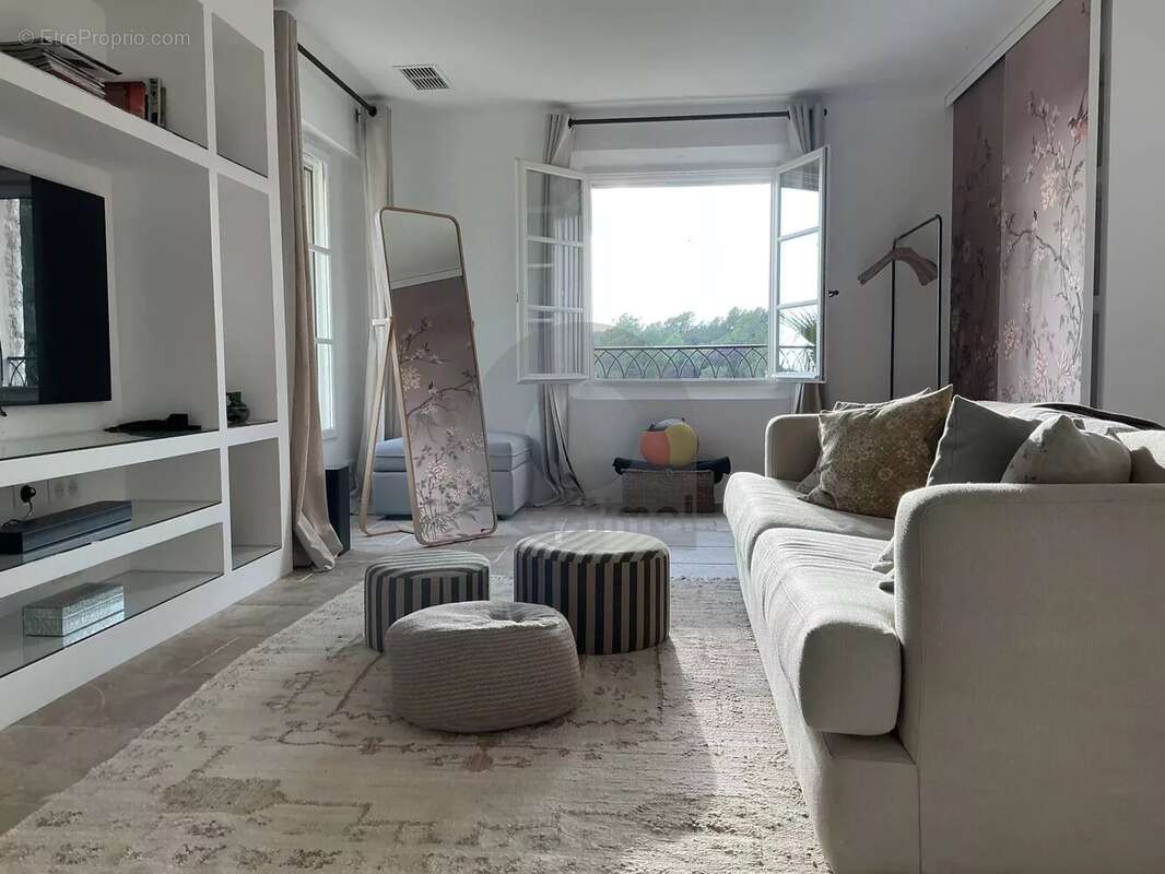 Maison à LA COLLE-SUR-LOUP