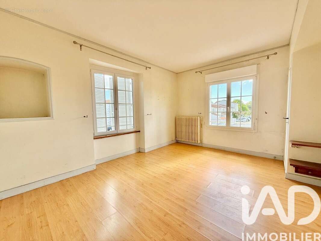 Maison 254 m² à Saujon  - photo 8