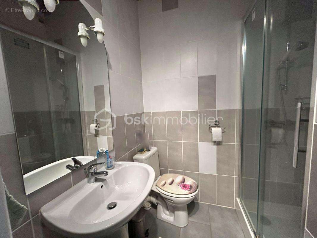 Maison à SAINT-SEURIN-SUR-L&#039;ISLE