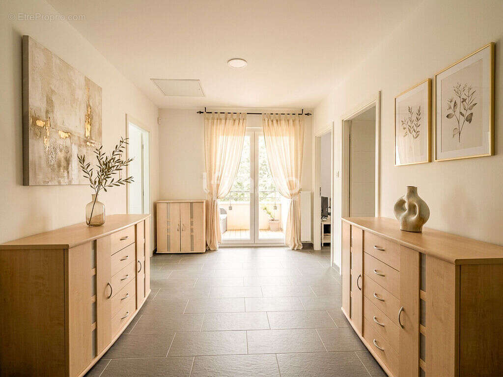 Buschwiller : Maison de Standing (255 m²) avec Rentabilité Intég - photo 6