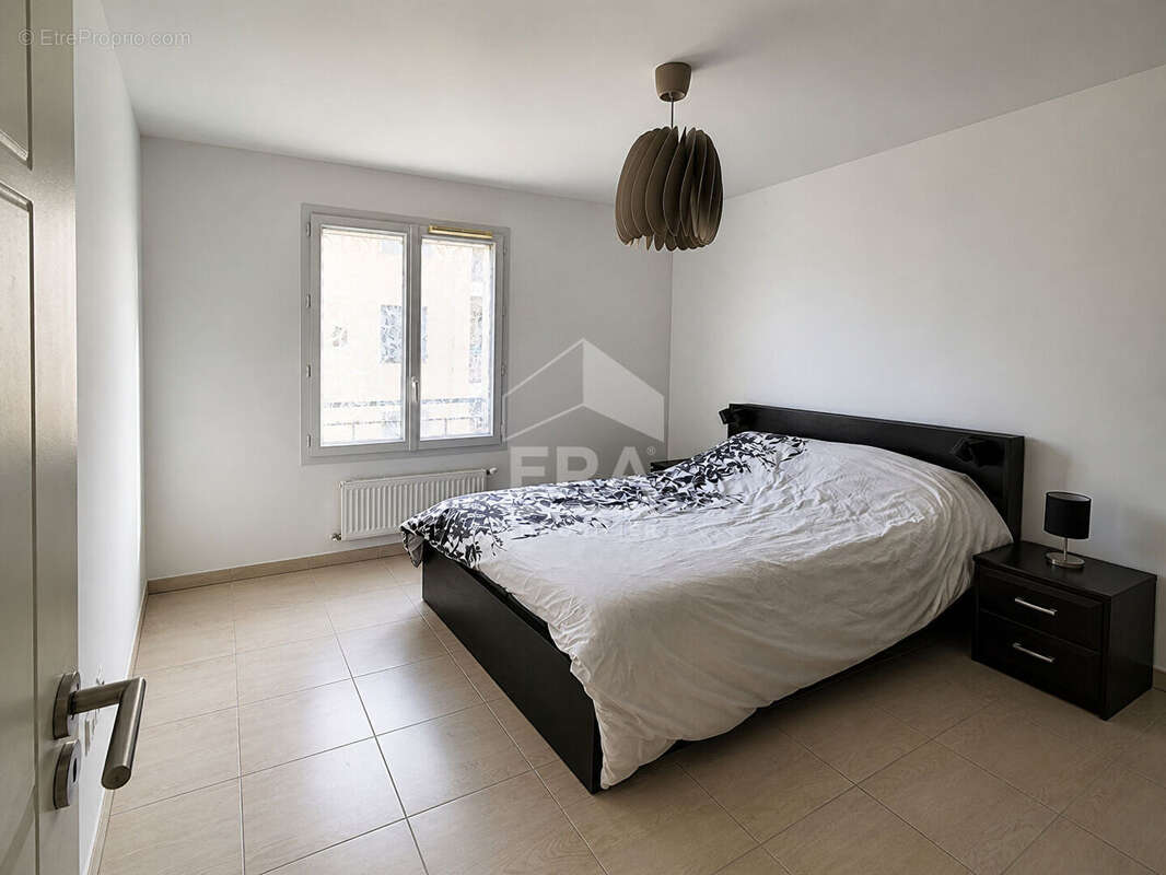 Appartement à LE MUY