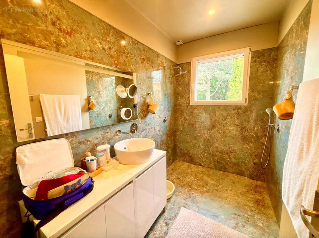 Maison à SAINT-RAPHAEL