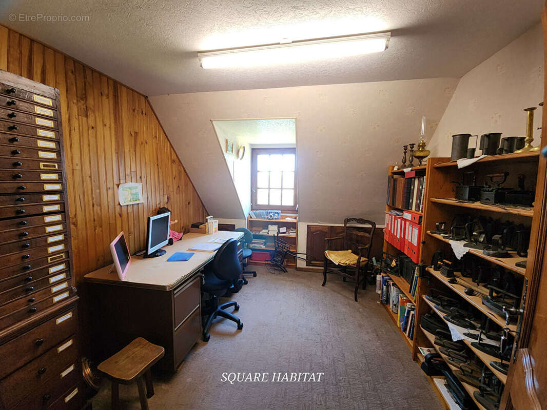 Maison à SEMUR-EN-VALLON