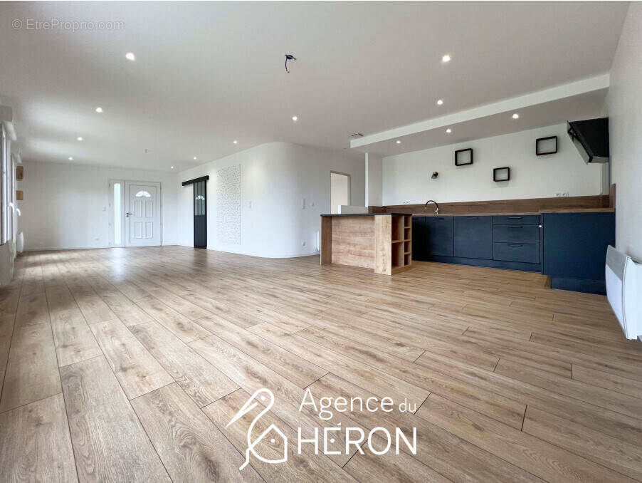 Maison à AUFFERVILLE