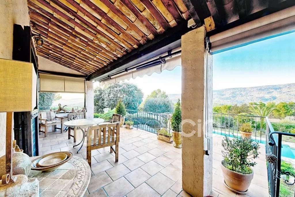 Maison à PEYMEINADE