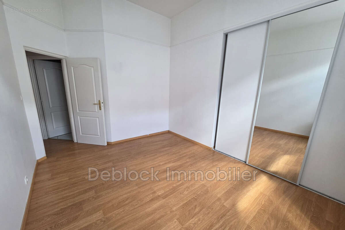 Appartement 81 m² à Bergues  - photo 4