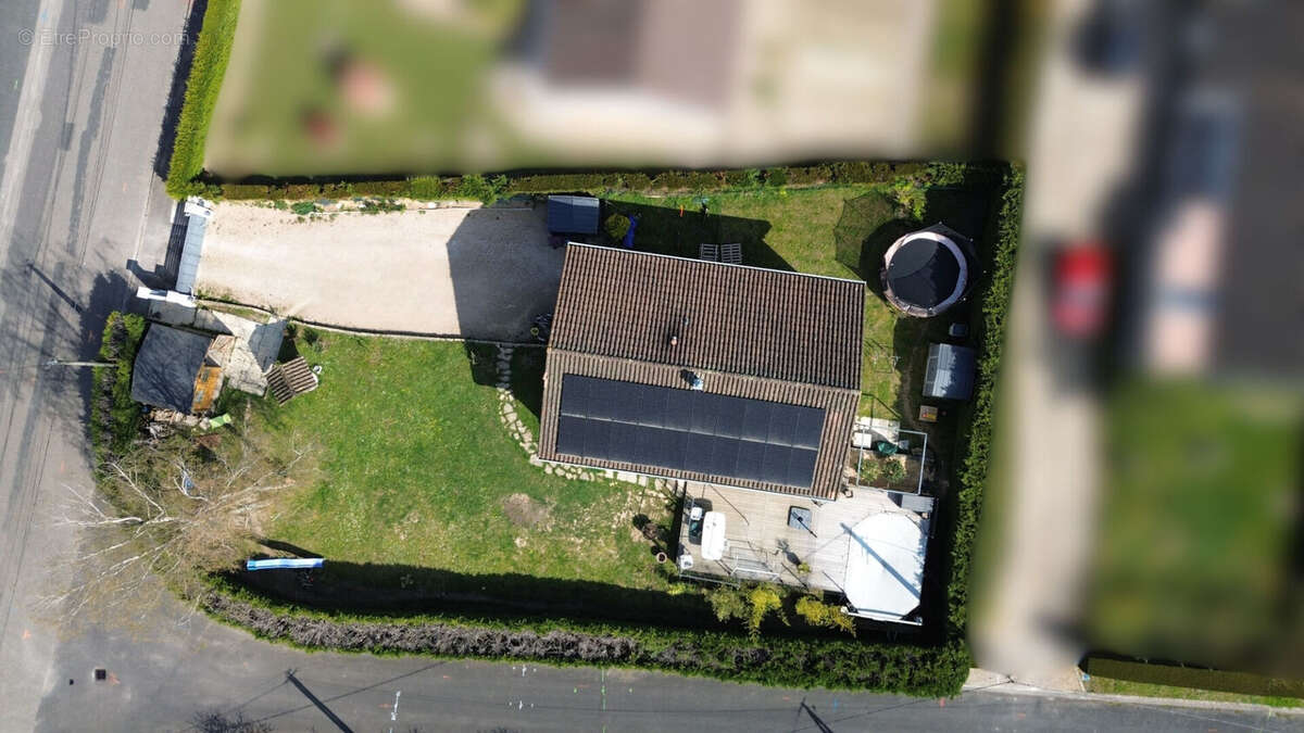 Maison à VONNAS