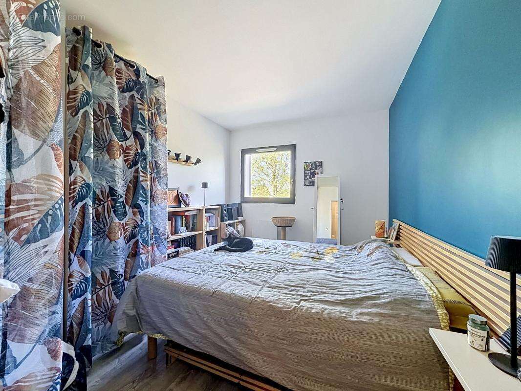 Appartement à VOISINS-LE-BRETONNEUX