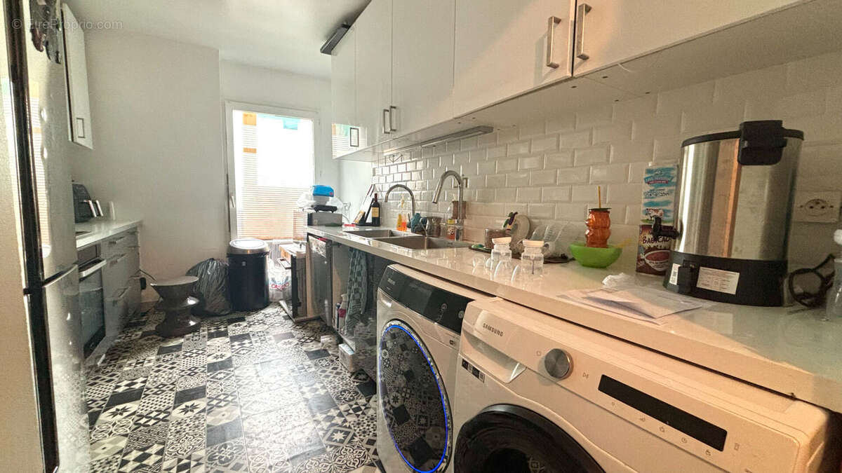 Appartement à PARIS-12E