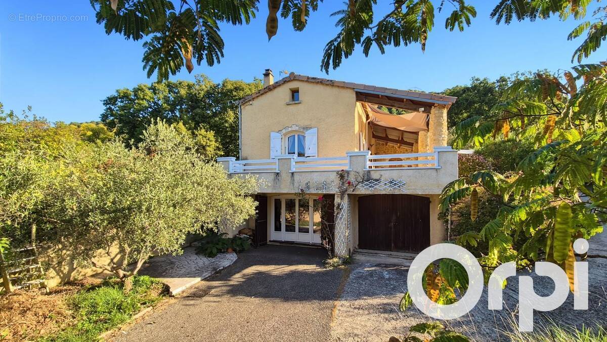 Maison à SAINT-MARTIN-D&#039;ARDECHE