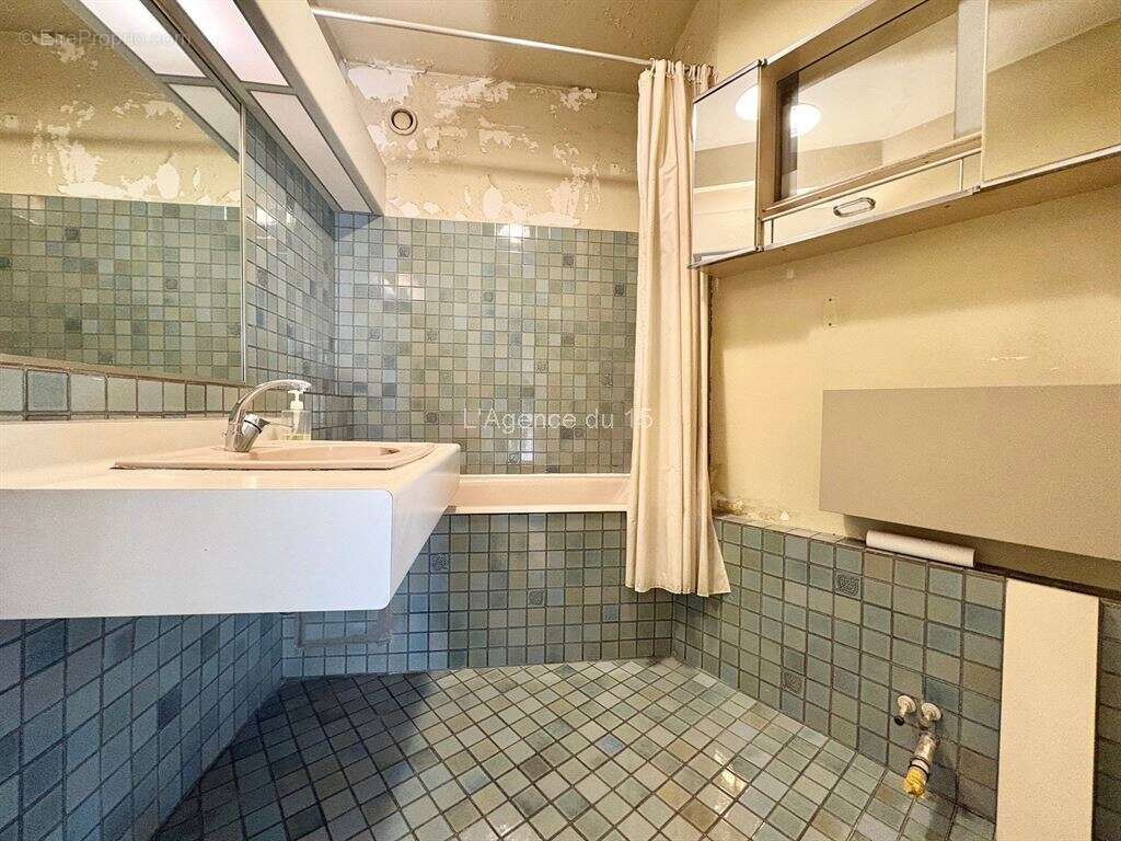 Appartement à PARIS-15E