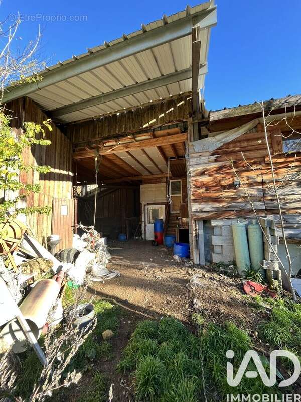 Photo 2 - Maison à LES CHAPELLES