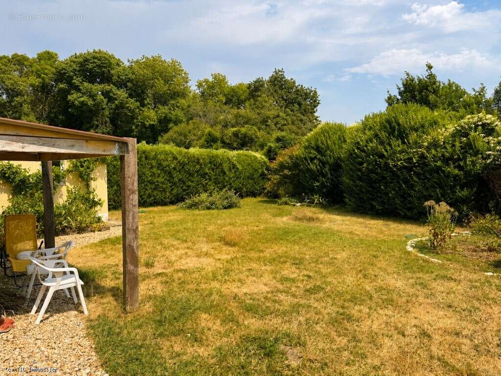 Charmante Maison En Pierre Du XIXe Siècle Avec Vue Sur La Campagne - photo 18