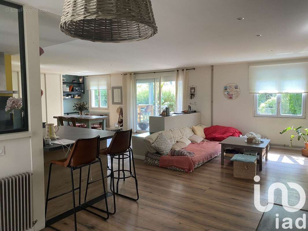 Photo 6 - Maison à VAYRES