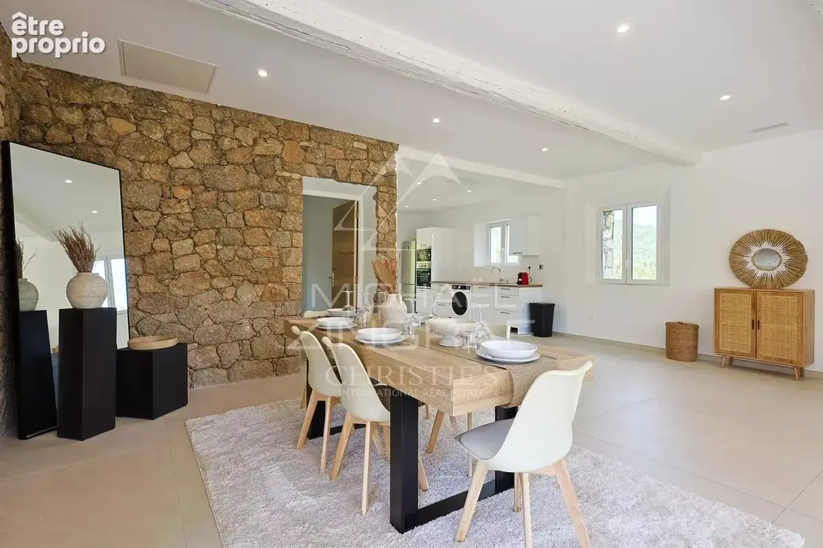 Villa en pierre rénovée en 2024 - Village du Plan de la Tour - photo 4
