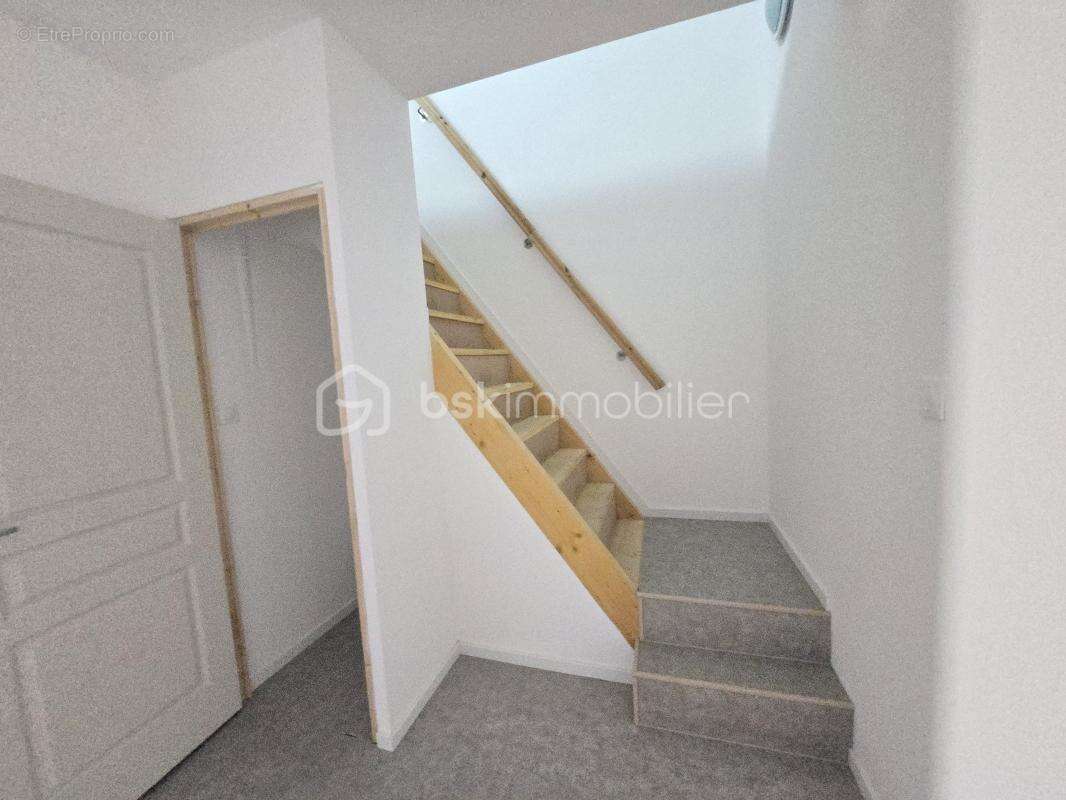 Appartement à FOURCHAMBAULT