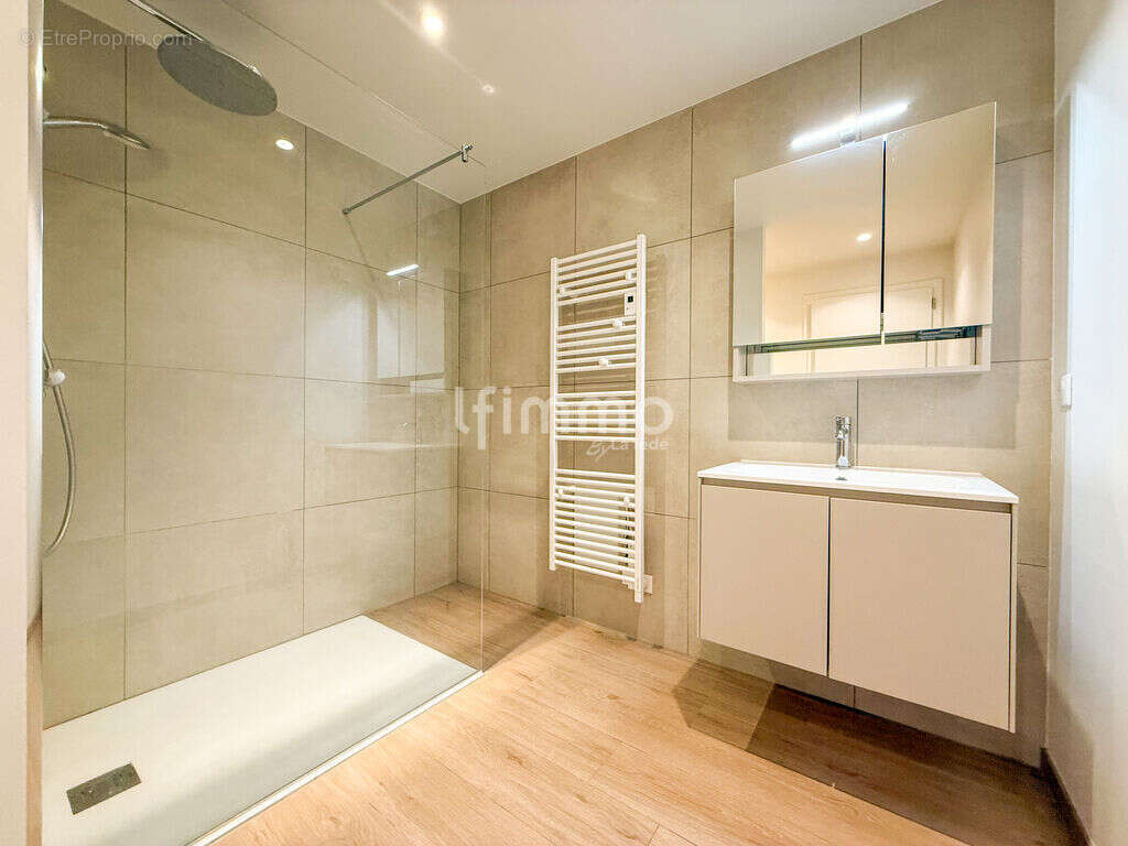 Appartement à VILLAGE-NEUF