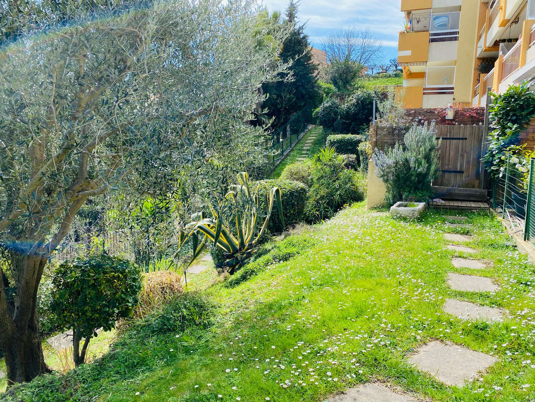 Appartement à VILLENEUVE-LOUBET