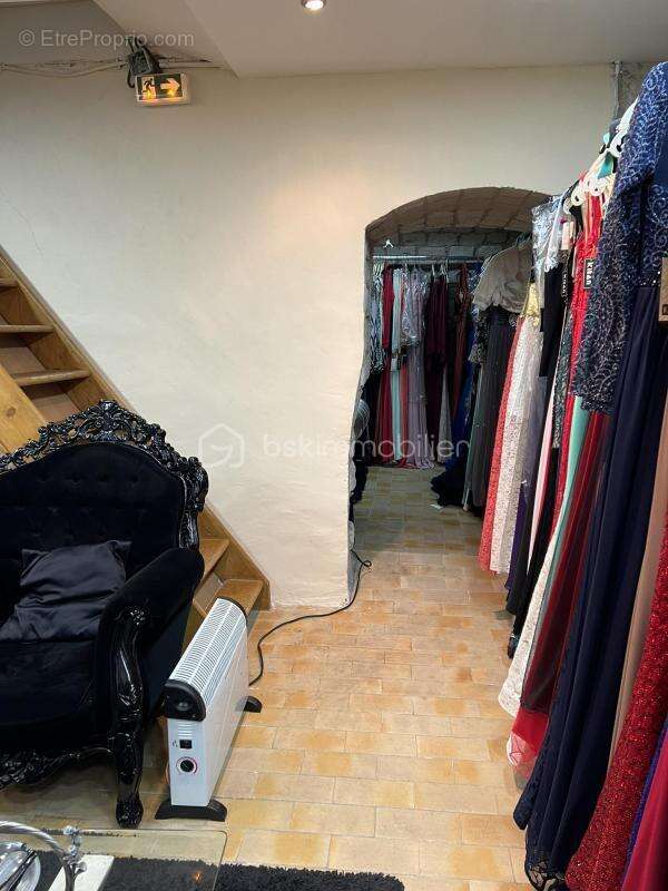 Commerce à PARIS-11E