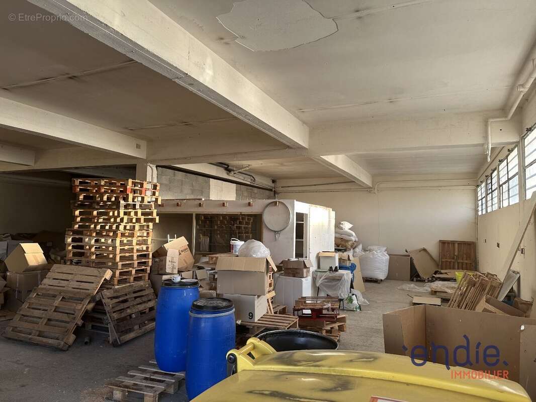 Commerce à LE VERNET