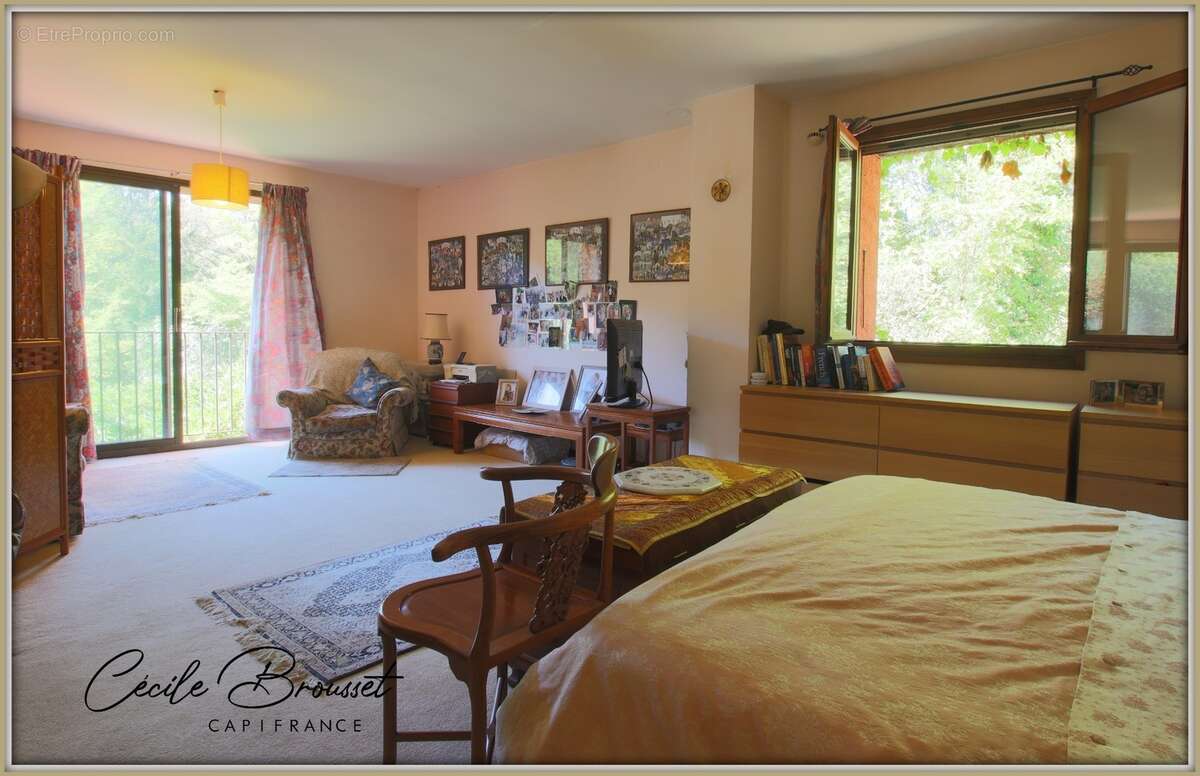 Propriete à vendre 10 pièces SAINT LAURENT DE CERDANS (66) - photo 8