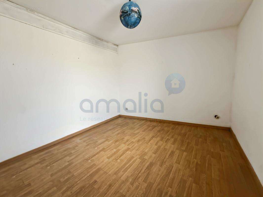 Spécial Investisseur ou Premier Achat : Maison de ville à fort potentiel au cœur de Caudry (73 m²) - photo 8