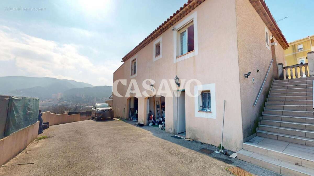 Maison à MARSEILLE-11E