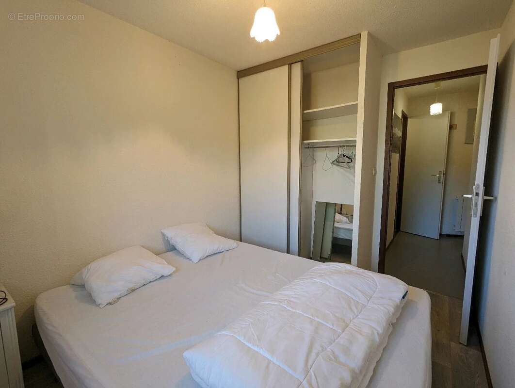 Appartement à MORILLON