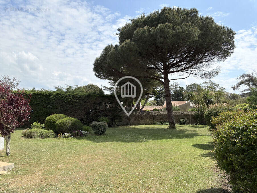 Maison à L&#039;EPINE