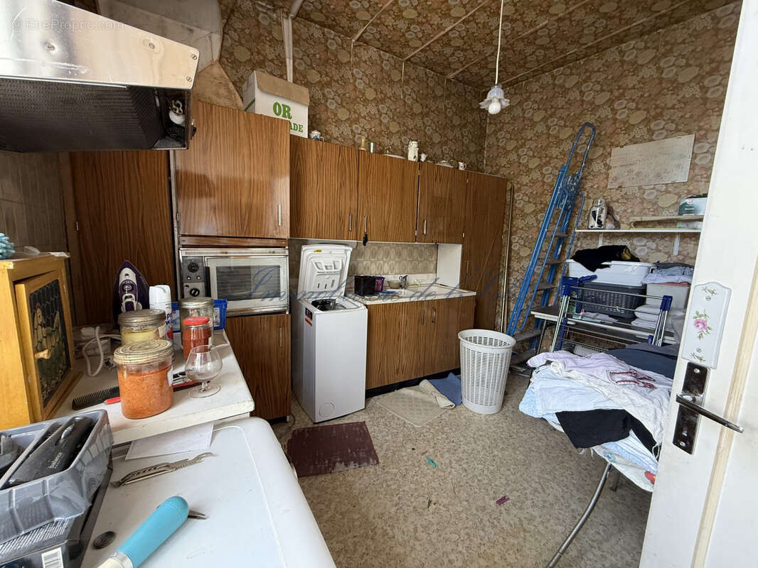 Immeuble a créer ou maison de caractère - centre historique - photo 13