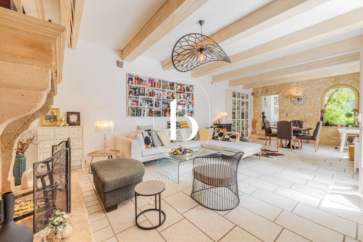 Maison à UZES