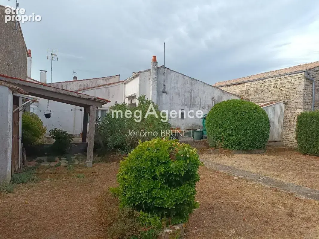 Maison de bourg à fort potentiel - photo 10